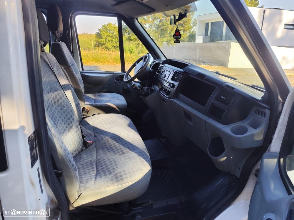 Ford Transit 350L – 7 Lugares – Caixa Aberta - 14