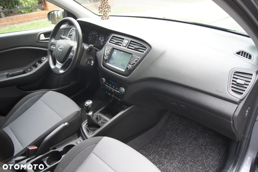 Hyundai i20 blue 1.2 YES!+ - 26