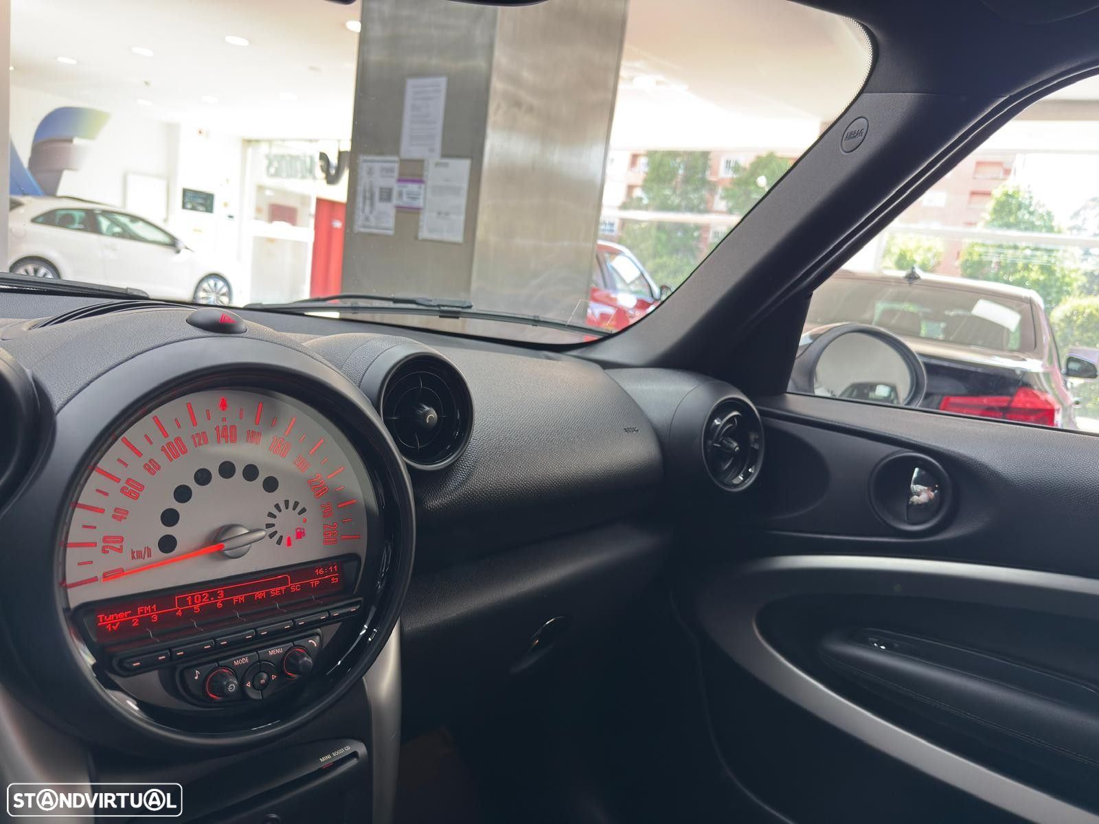 MINI Paceman Cooper D - 38