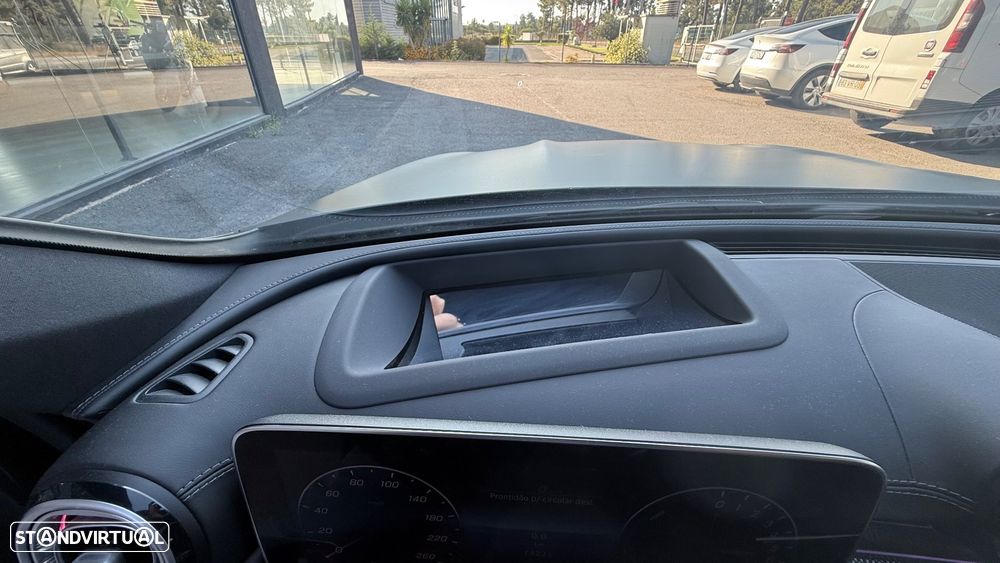Mercedes-Benz C 300 e AMG Line - 31