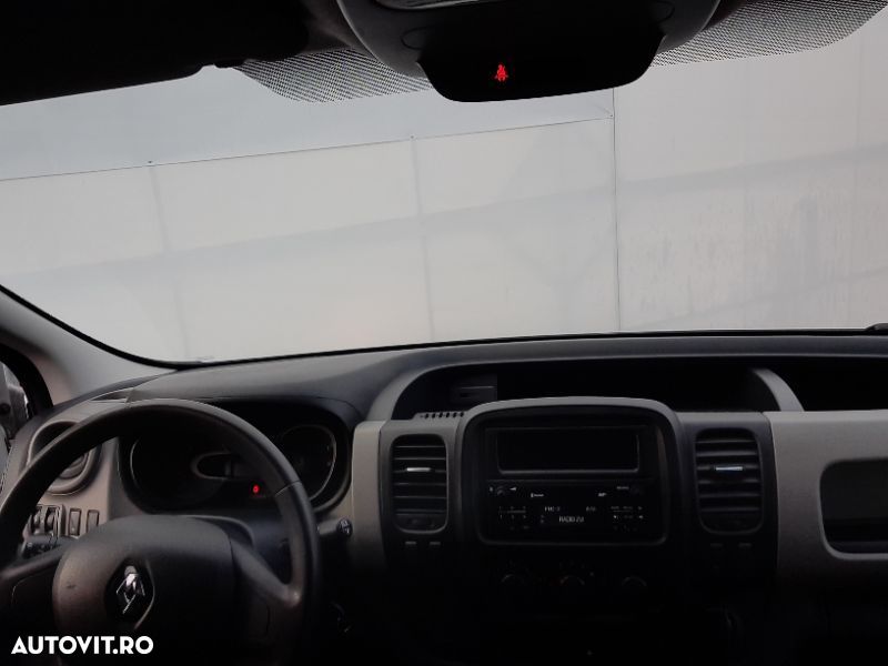 Renault Trafic - 10