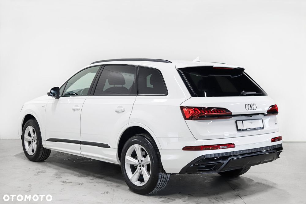 Audi Q7 - 3