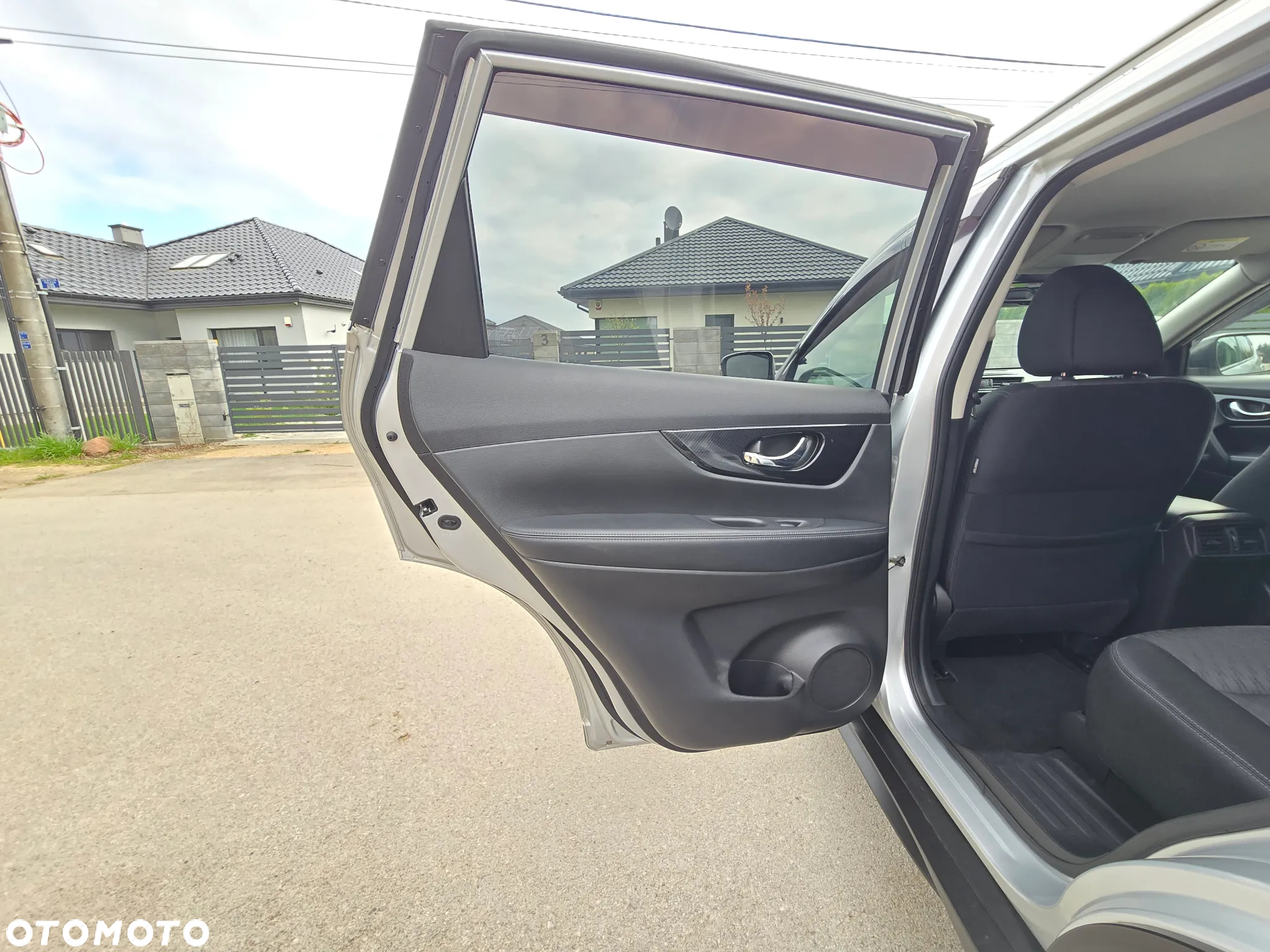 Nissan X-Trail 2.0 dCi ALL-MODE 4x4i Xtronic Tekna - 16