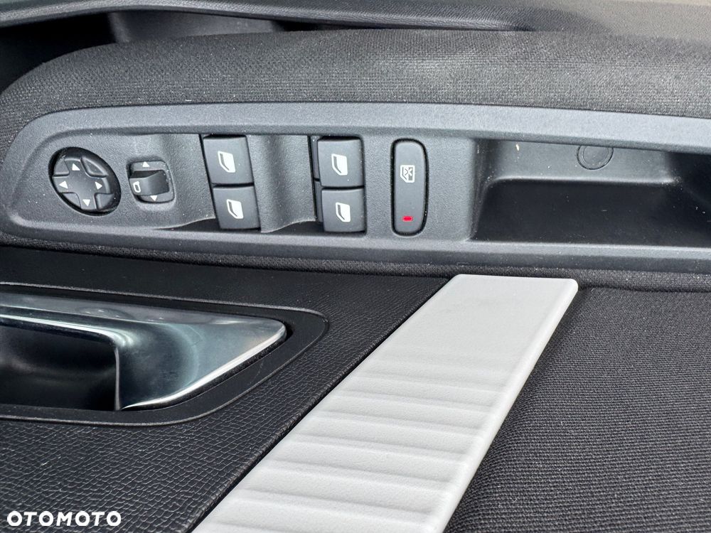 Citroën C4 PureTech 100 Stop&Start YOU - 24