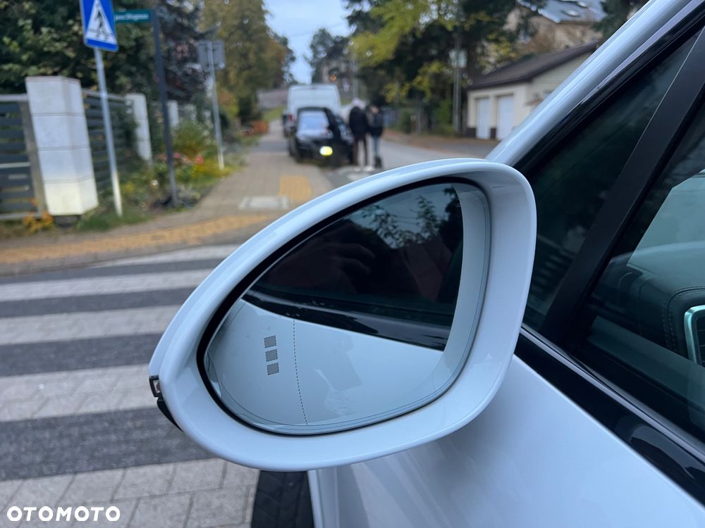 Porsche Cayenne Platinum Edition - 17