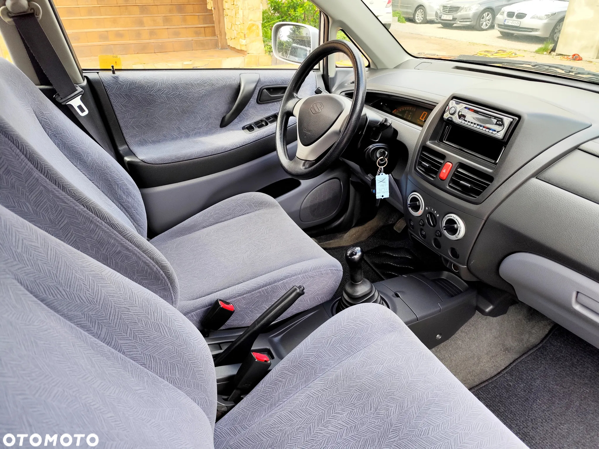 Suzuki Liana 1.6 - 5