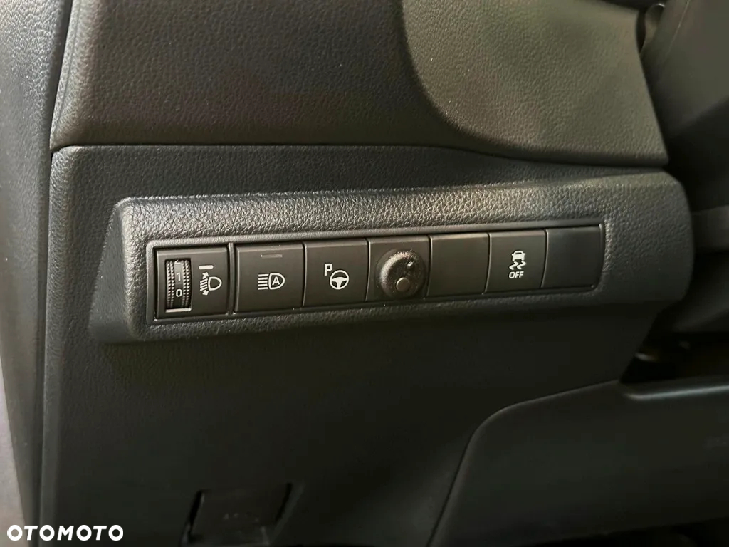 Toyota Corolla 2.0 Hybrid Comfort - 17