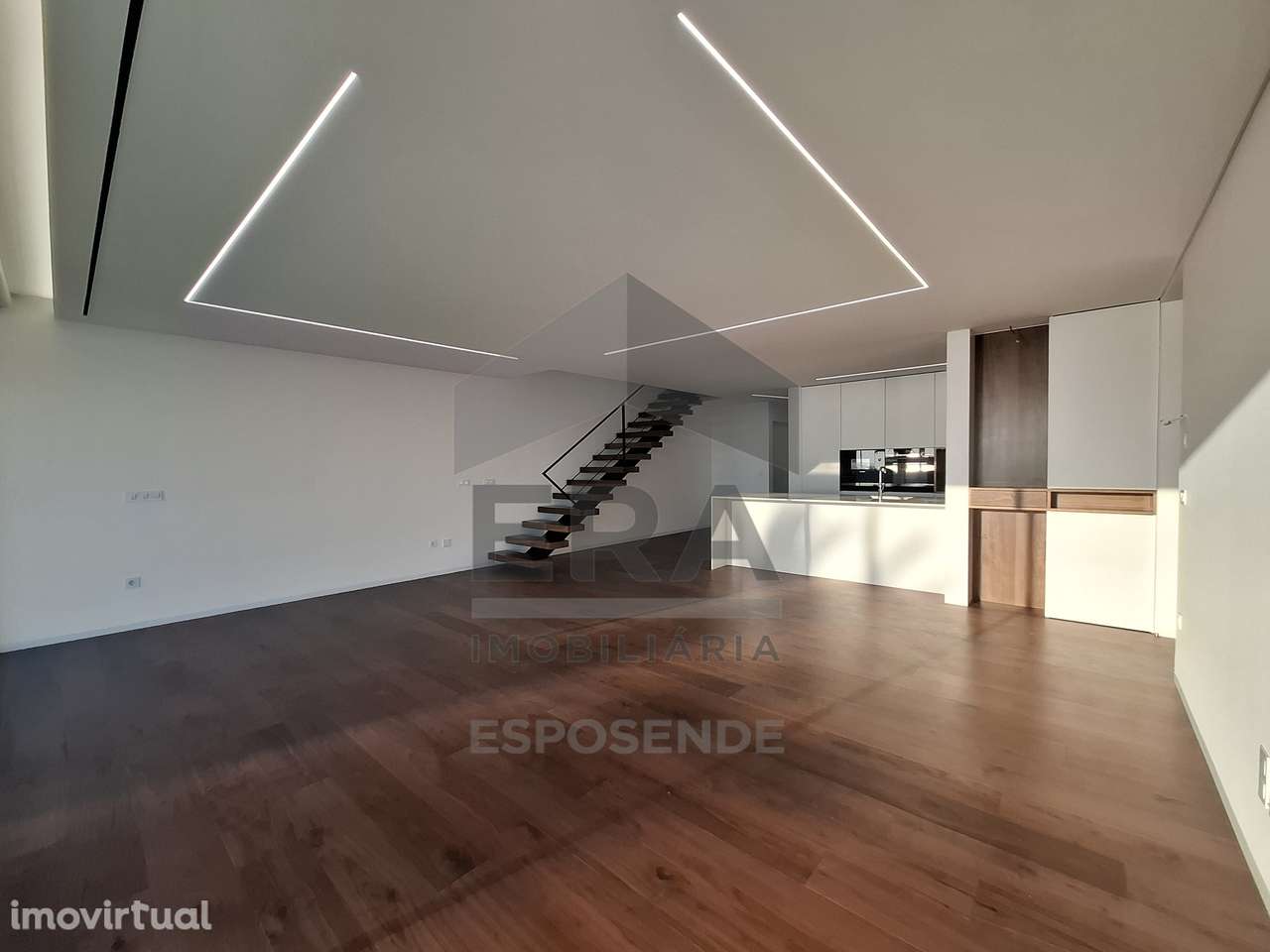 Moradia de  luxo 1ª linha da marginal - Grande imagem: 3/33