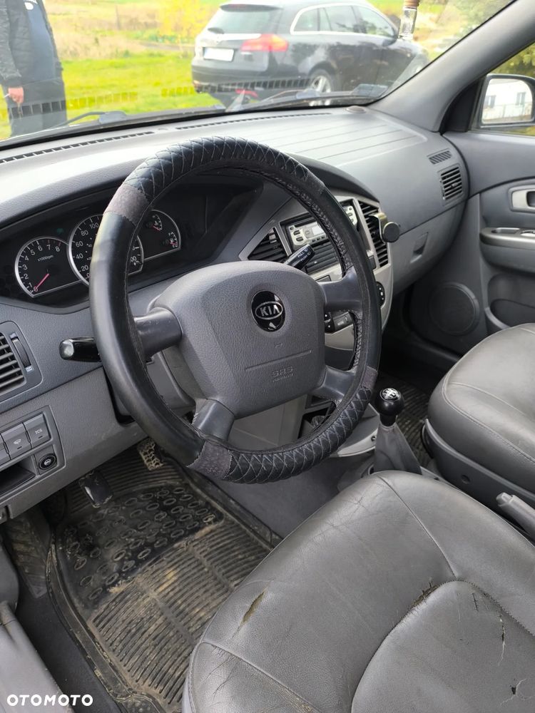 Kia Carens 1.6 / Tour - 2