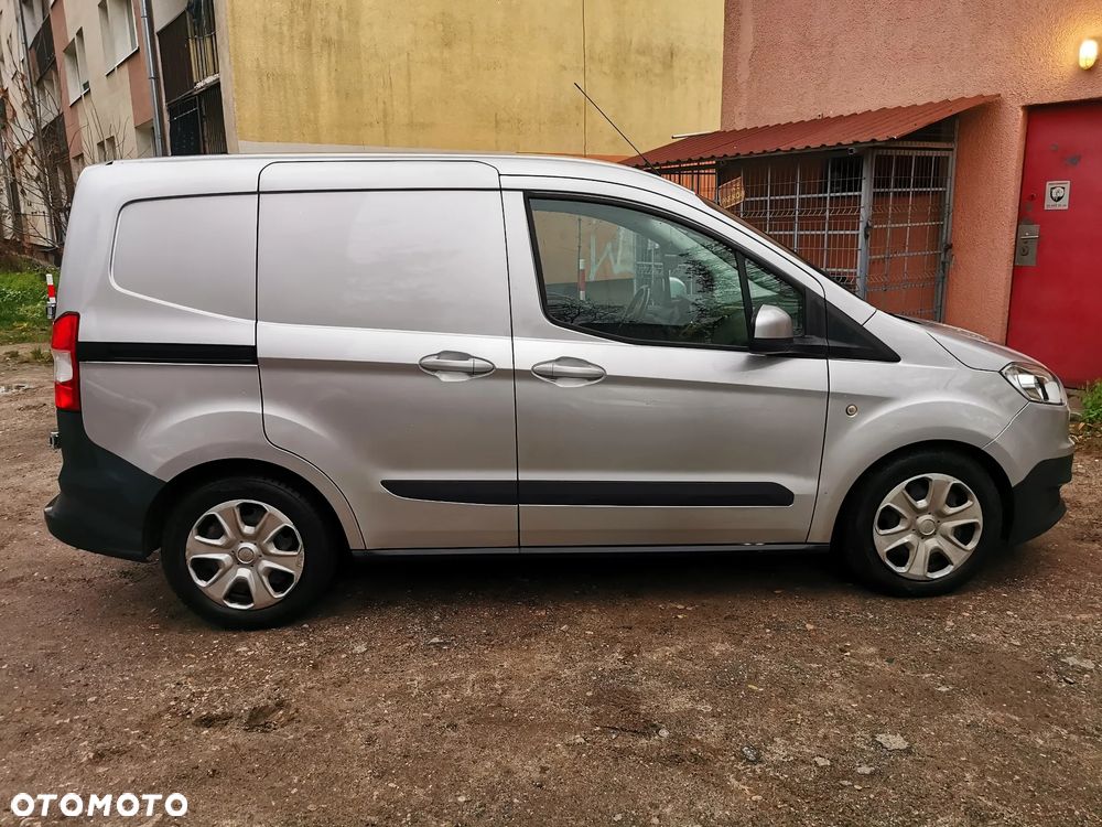 Ford Transit courier - 9