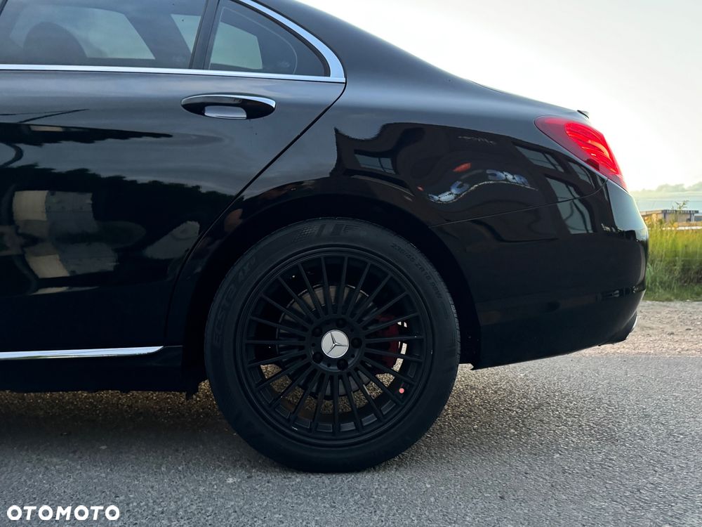 Mercedes-Benz Klasa C 300 7G-TRONIC - 14