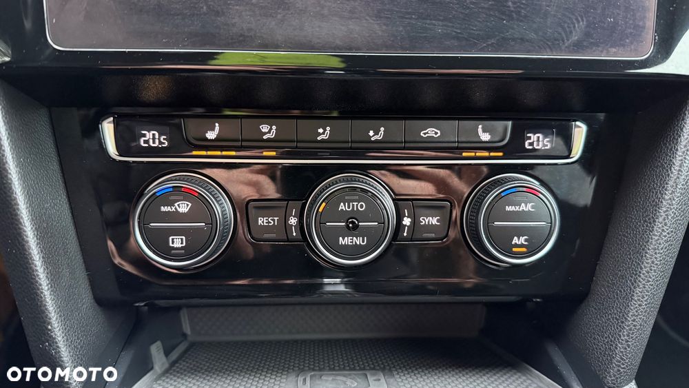 Volkswagen Arteon 2.0 TDI SCR 4Motion DSG R-Line - 17