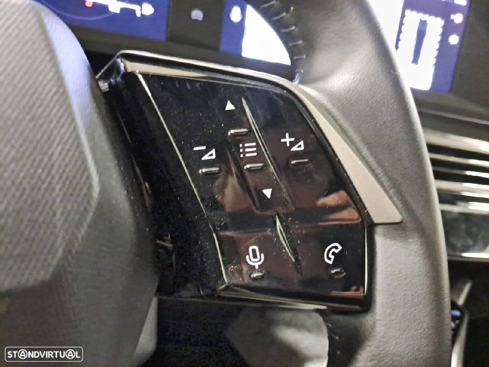 Peugeot 5008 1.2 Hybrid Allure e-DCS6 - 17