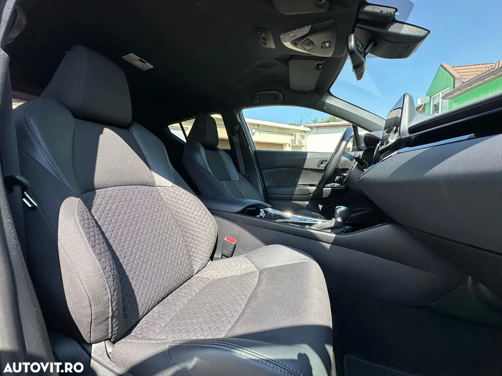 Toyota C-HR 1.8 HSD 122 CP 4x2 CVT Cult - 12