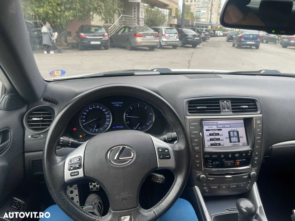 Lexus Seria IS 220d Sport F - 12