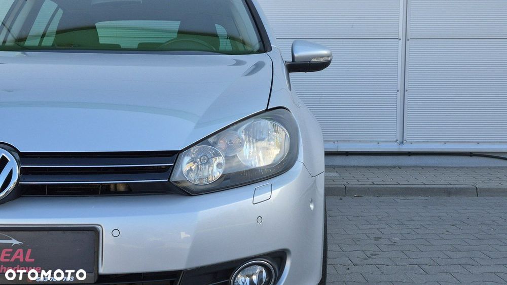 Volkswagen Golf - 6