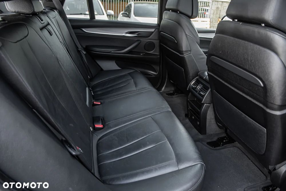 BMW X5 M M50d Sport-Aut - 10