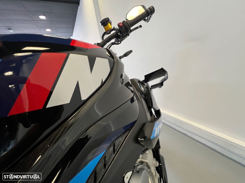 BMW M 1000 R M Competition - Carbon / Akrapovic - 25