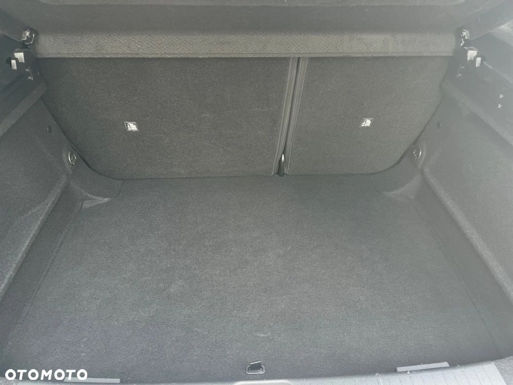 Opel Astra 1.2 T Edition S&S - 19