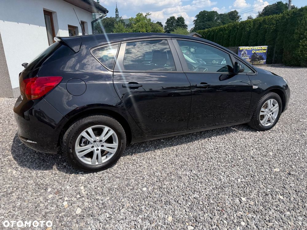 Opel Astra 1.4 T Cosmo - 23