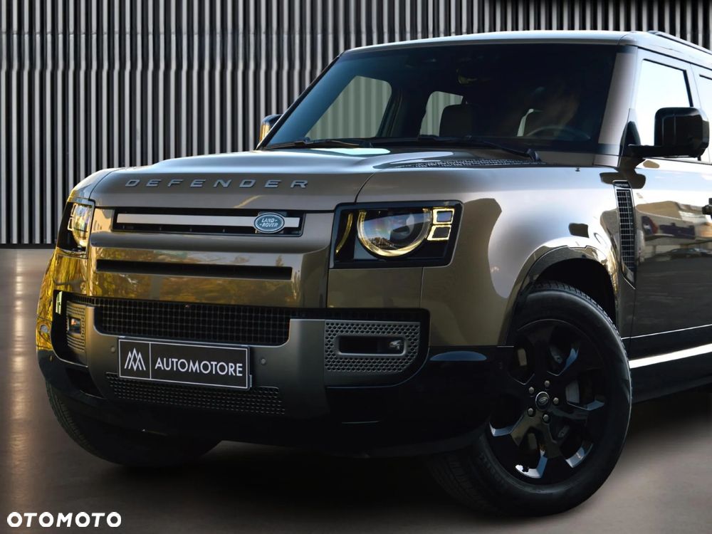 Land Rover Defender - 2