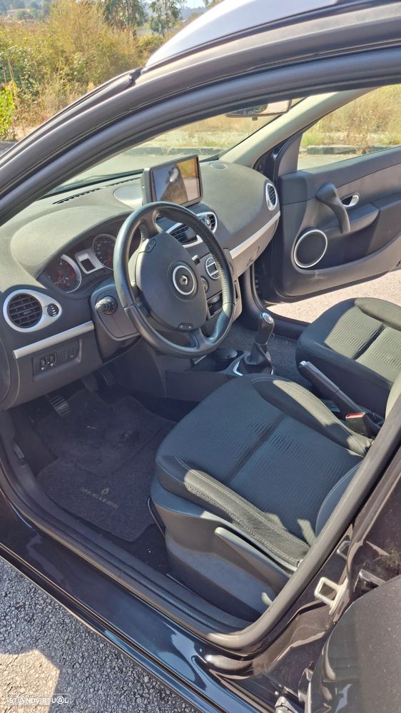 Renault Clio Break 1.5 dCi Dynamique S - 20