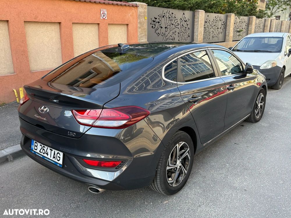 Hyundai i30 1.5 T-GDI MHEV 160CP Highway - 2