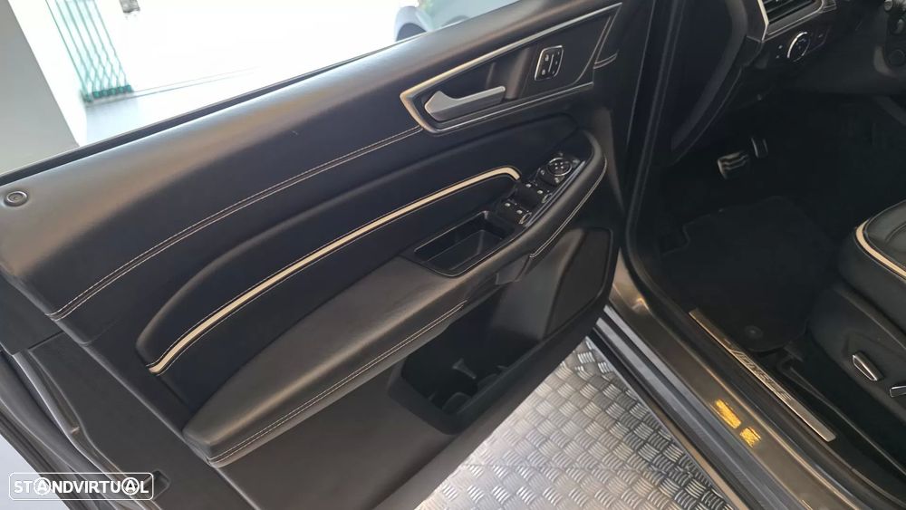 Ford S-Max 2.0 TDCi Vignale Powershift - 39