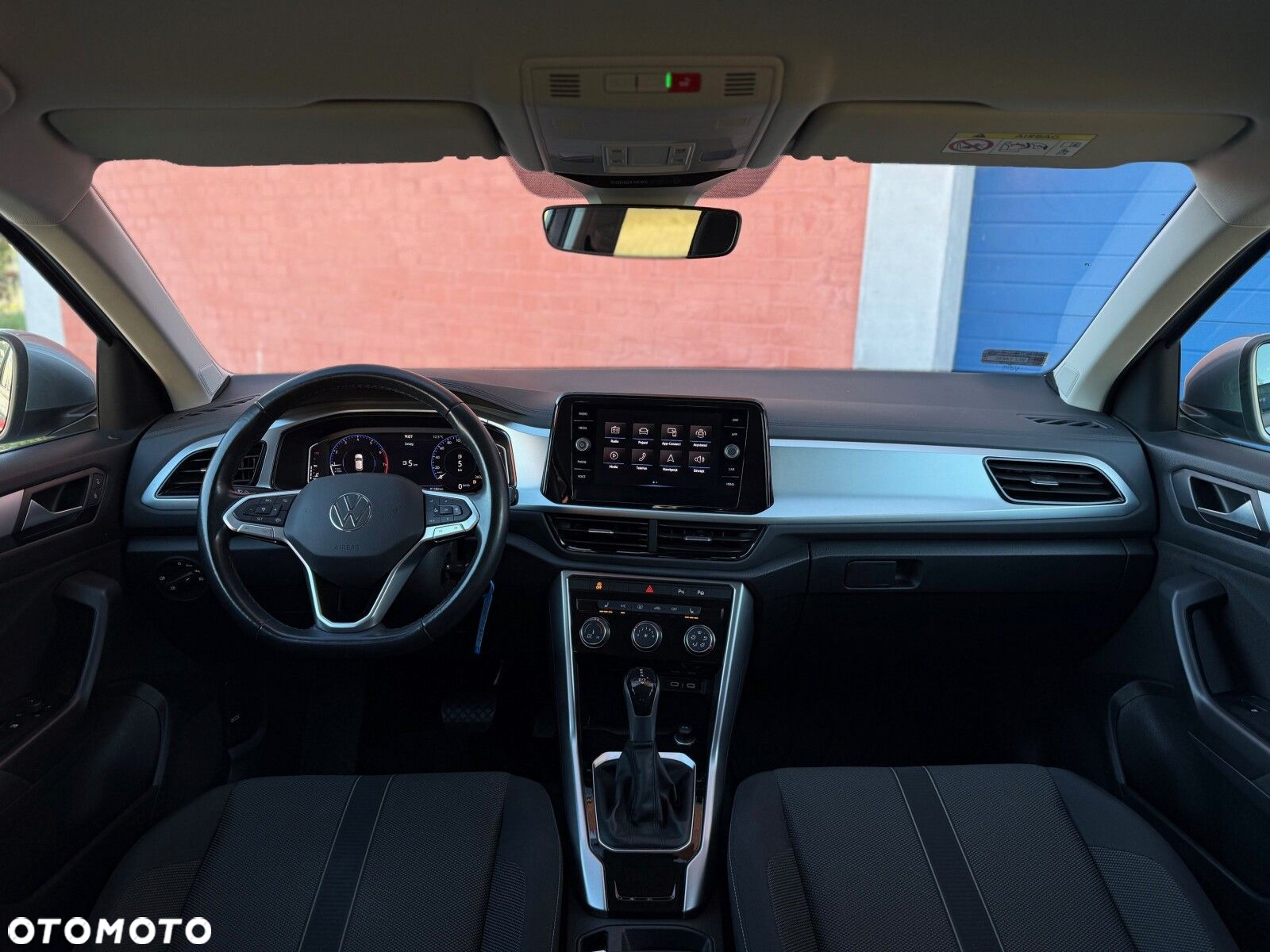 Volkswagen T-Roc - 14