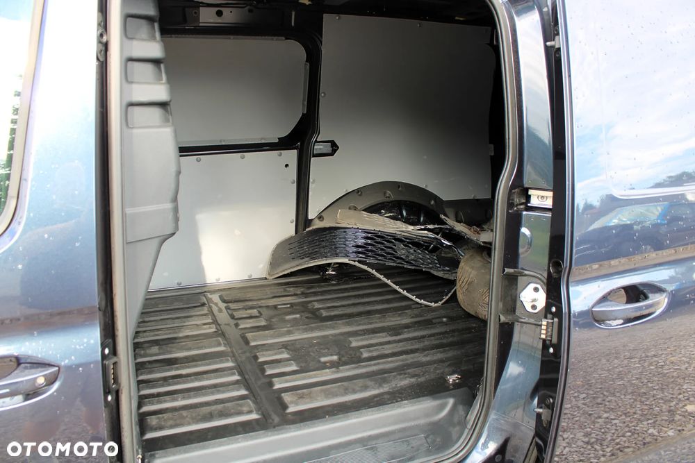 Volkswagen CADDY Cargo MAXI 2.0TDI DSG - 25
