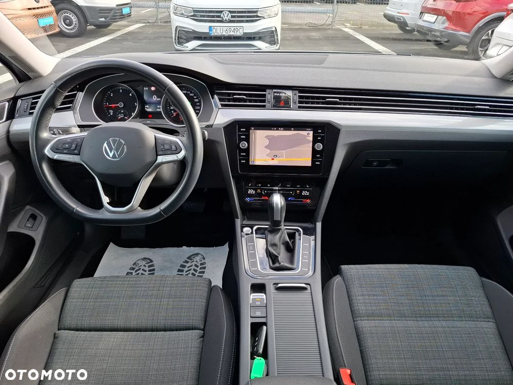 Volkswagen Passat Variant 2.0 TDI SCR DSG Business - 9