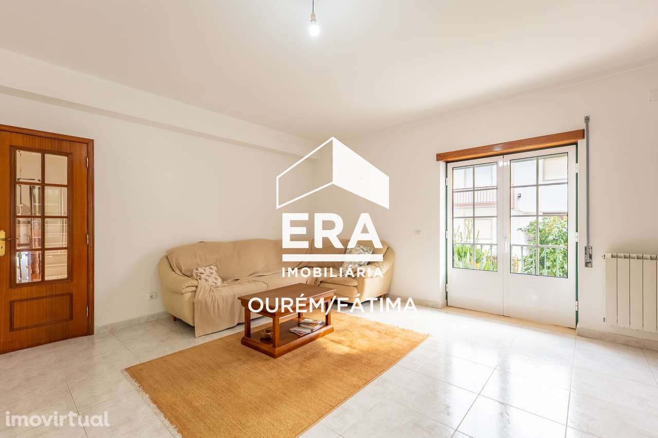 Moradia T5 centro cidade Ourém - Grande imagem: 4/59