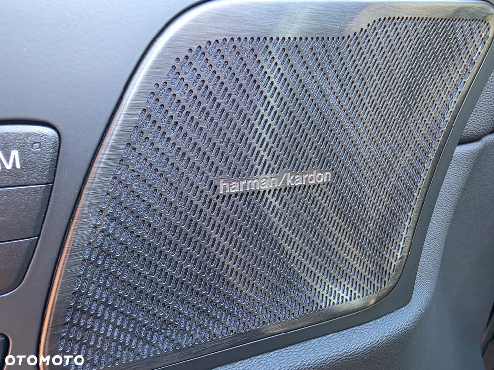 Volvo XC 60 B5 B AWD Plus Dark - 32