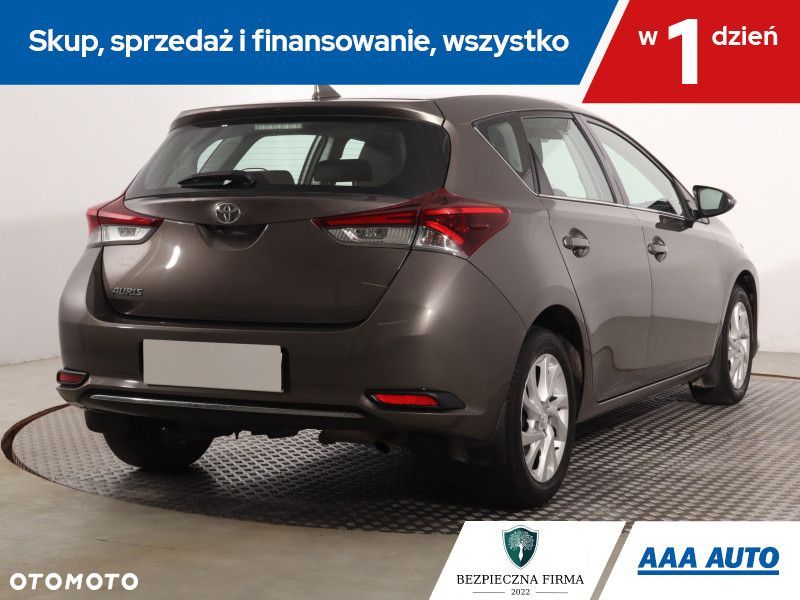 Toyota Auris - 7