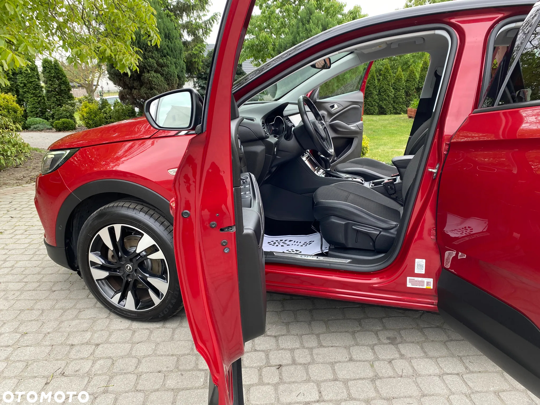 Opel Grandland X 1.2 Start/Stop Automatik Business Edition - 26