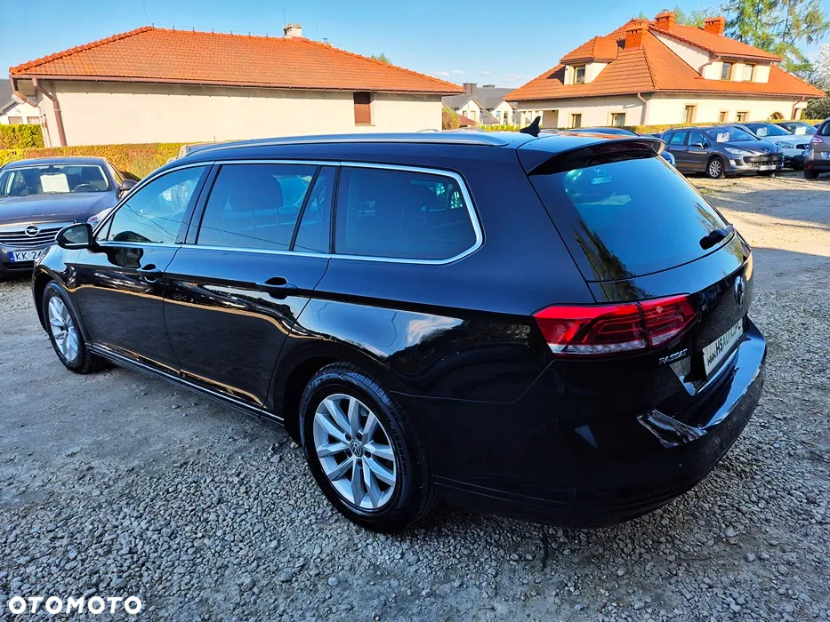 Volkswagen Passat Variant 1.4 TSI ACT (BlueMotion Technology) Highline - 22