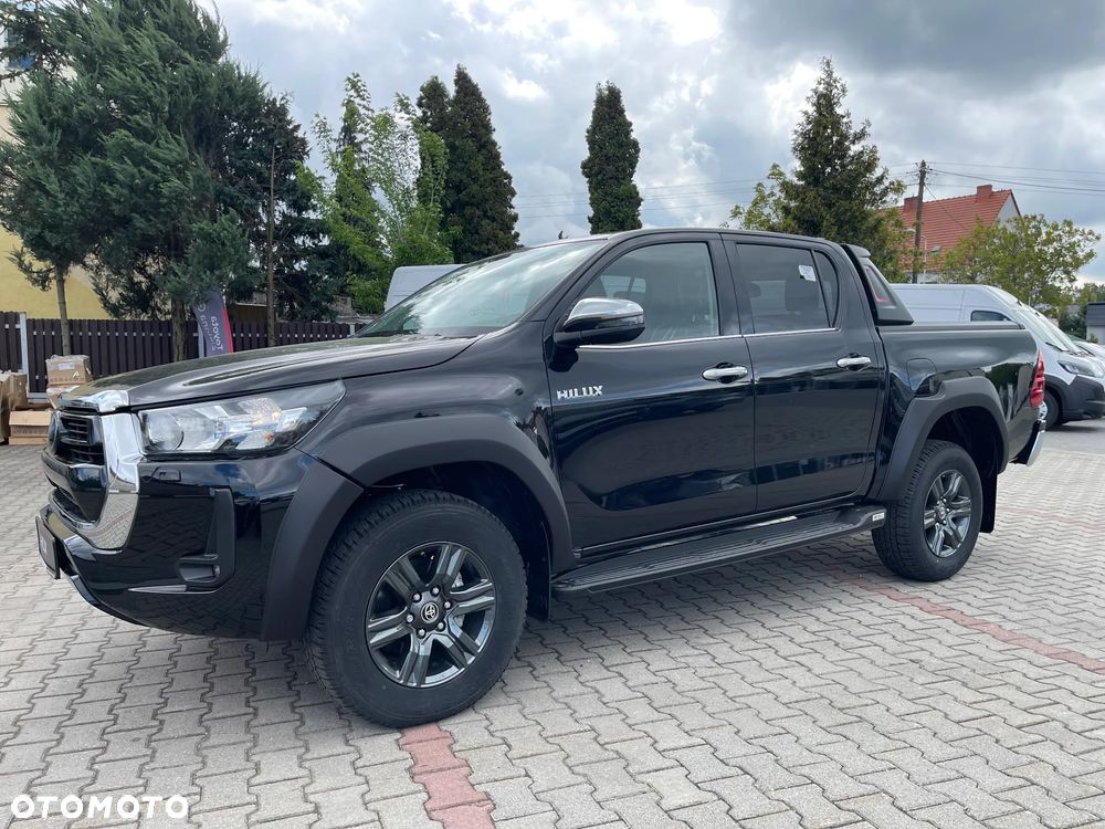 Toyota Hilux - 3