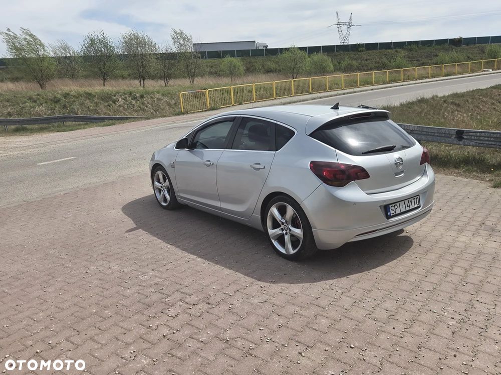 Opel Astra 1.7 CDTI Sport - 11