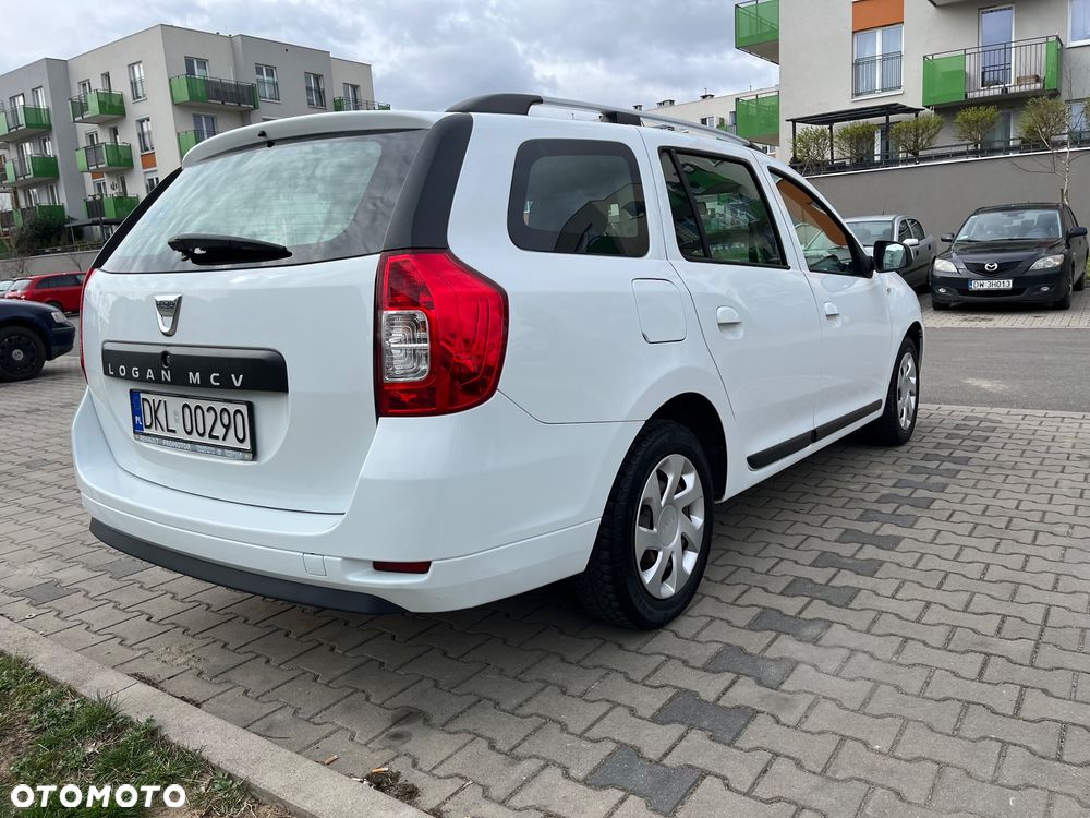Dacia Logan 1.2 16V Laureate - 5