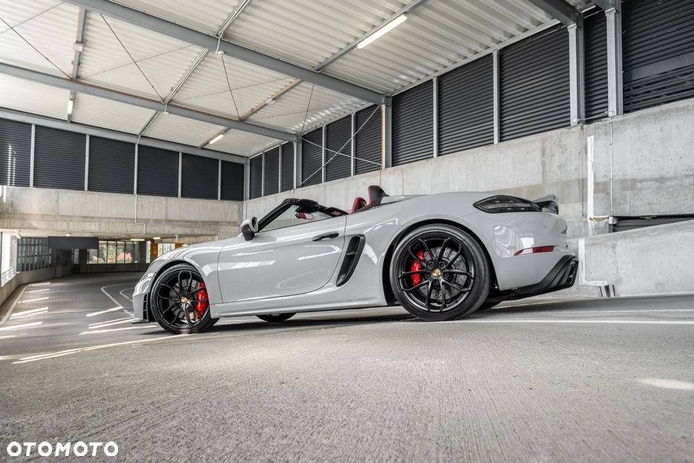 Porsche 718 Boxster Spyder - 15