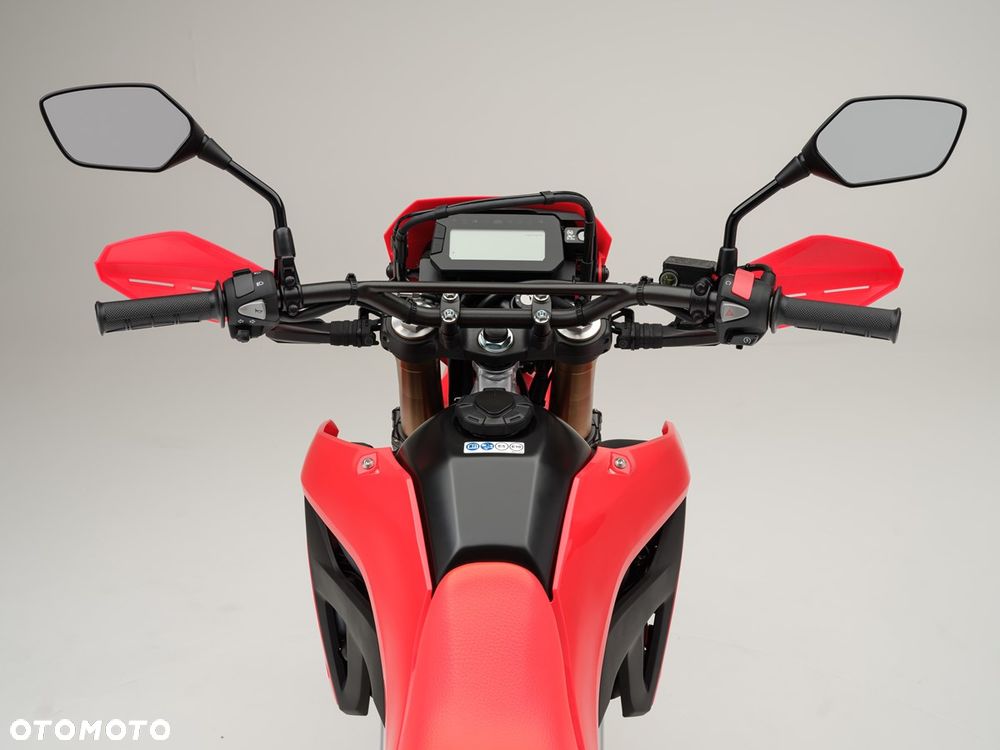 Honda CRF - 8