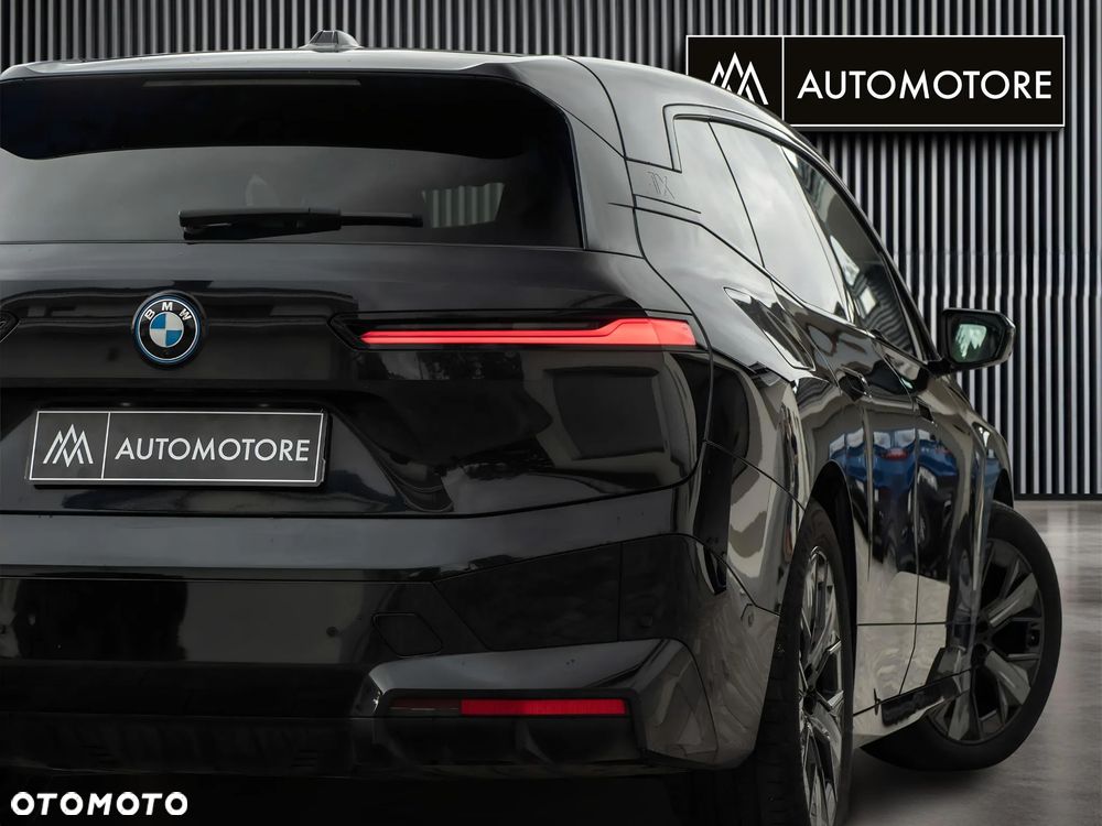 BMW iX xDrive40 76.6kWh - 11
