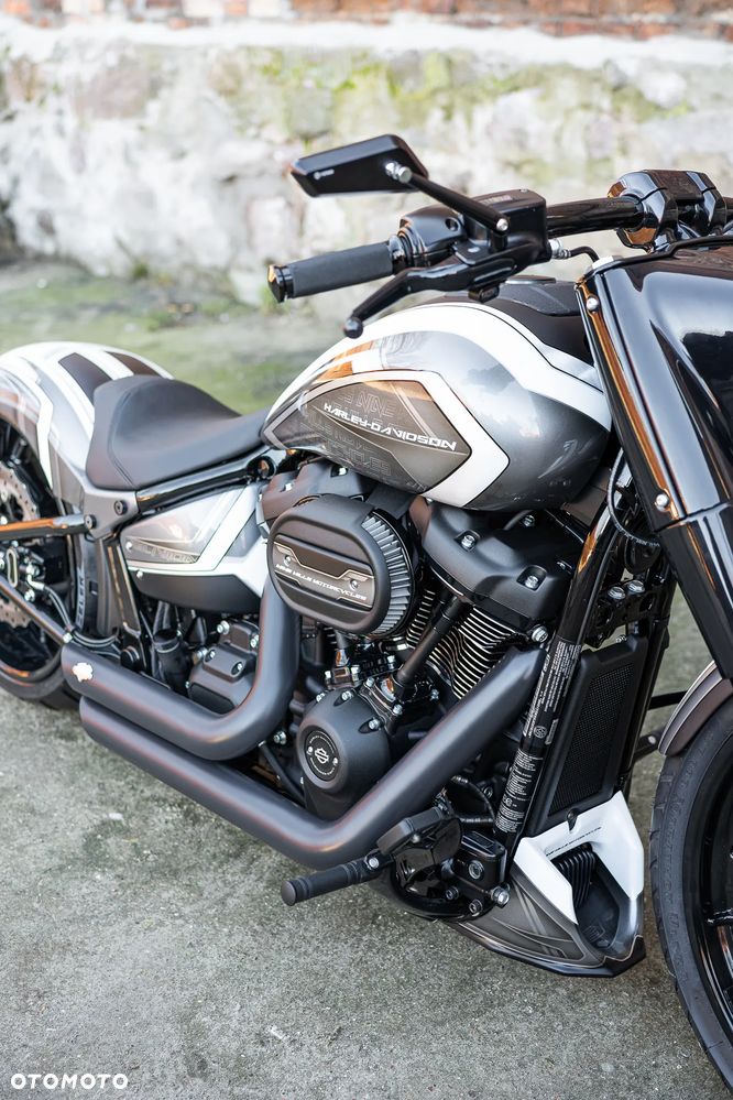 Harley-Davidson Softail Fat Boy - 24