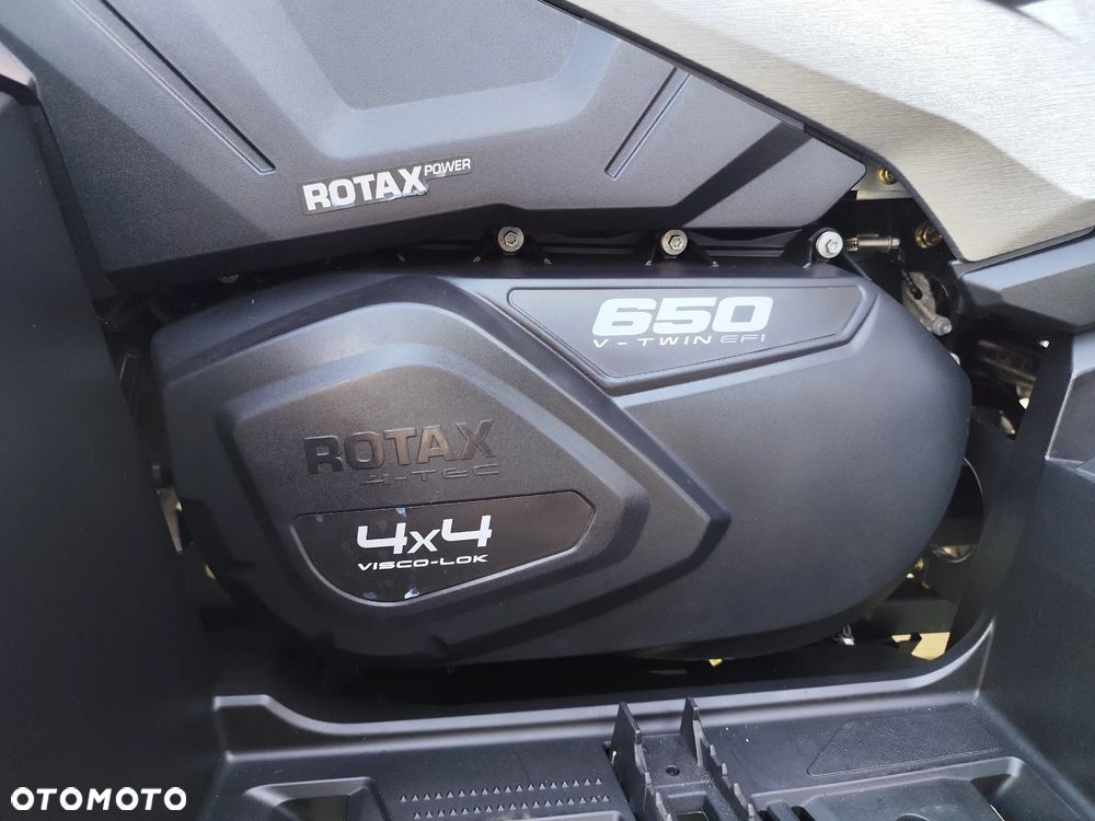 Can-Am Outlander - 18