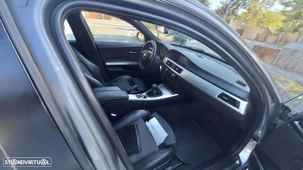 BMW 320 d Navigation - 3