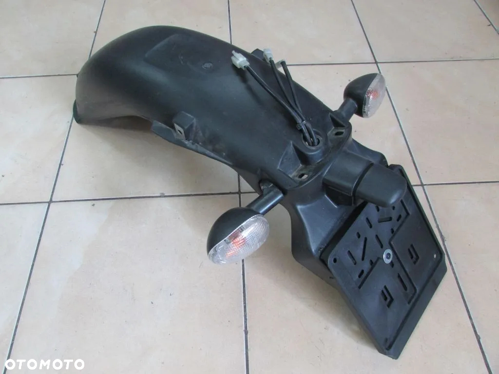 Moto Guzzi 750 Breva błotnik kierunkowskazy tył - 2