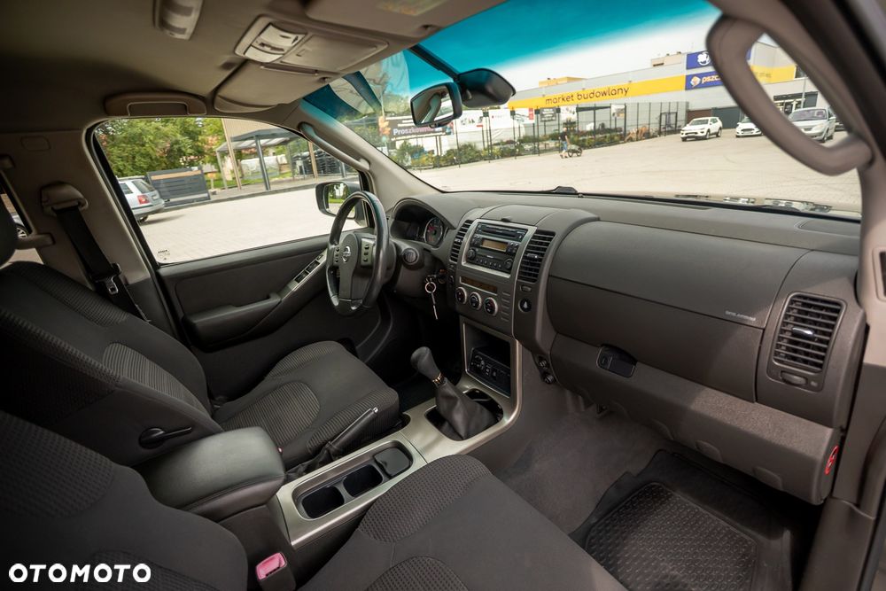 Nissan Pathfinder 2.5 dCi Premium - 23