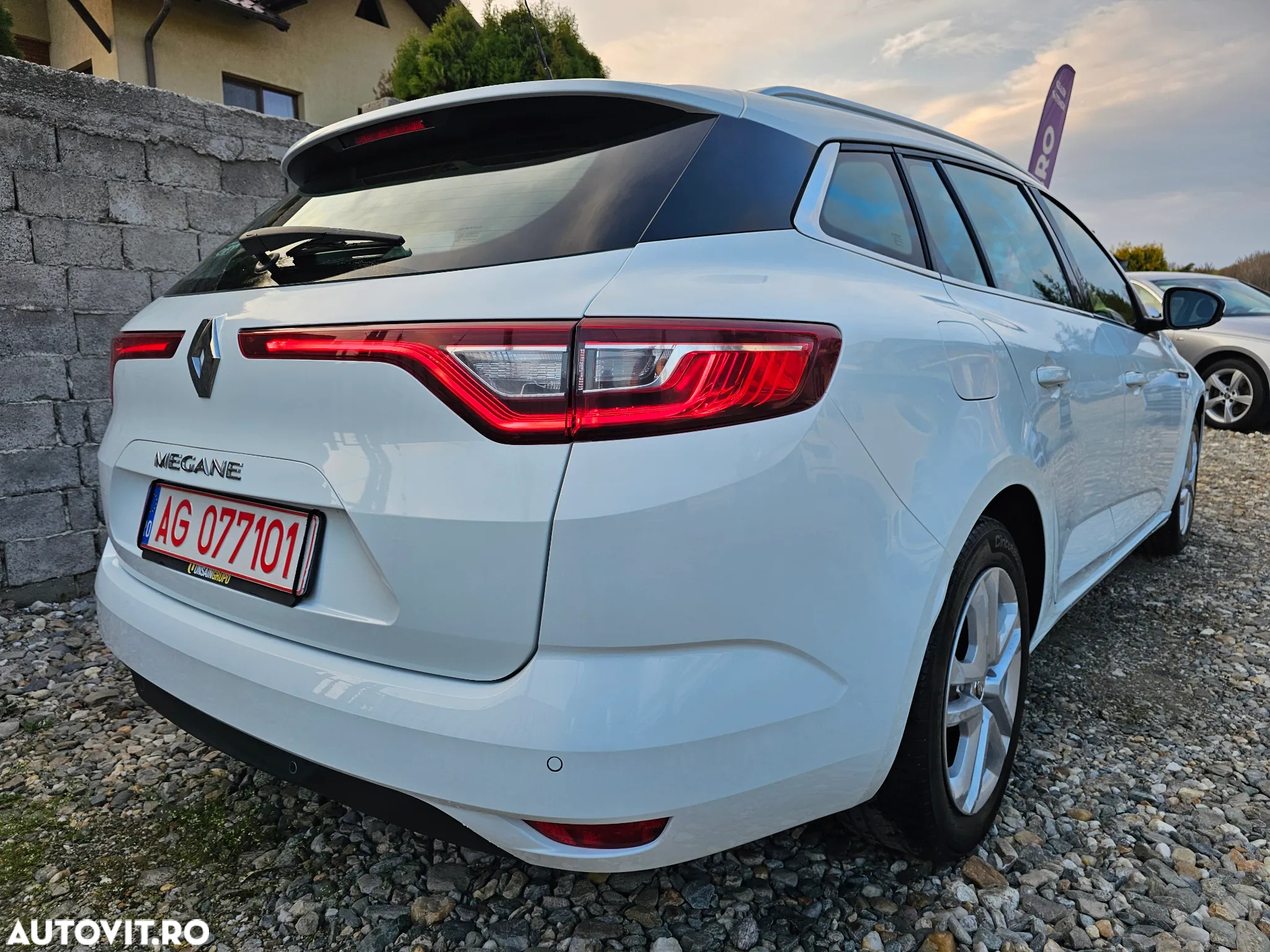 Renault Megane - 5