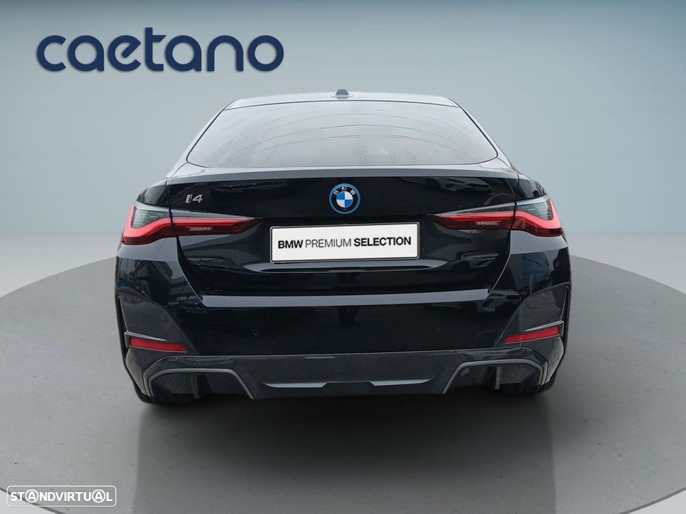 BMW i4 eDrive40 Edição Desportiva M - 7