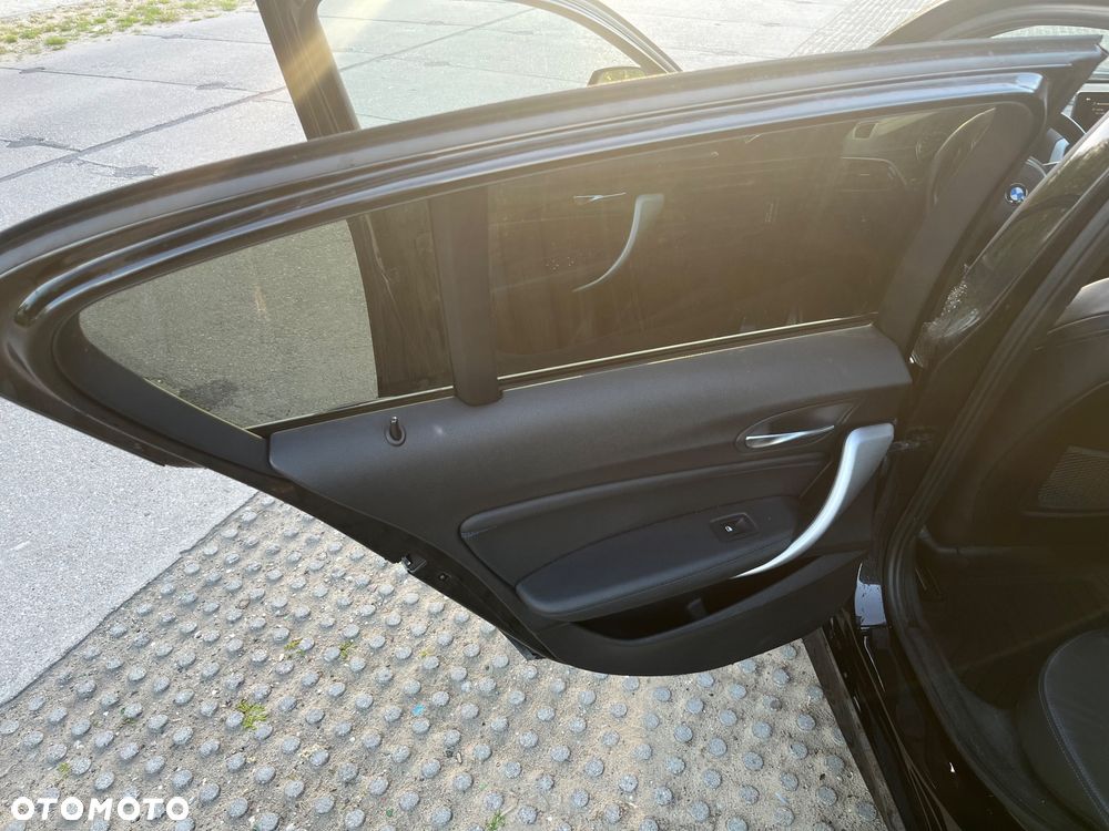 BMW Seria 1 120d M Sport Shadow sport - 12
